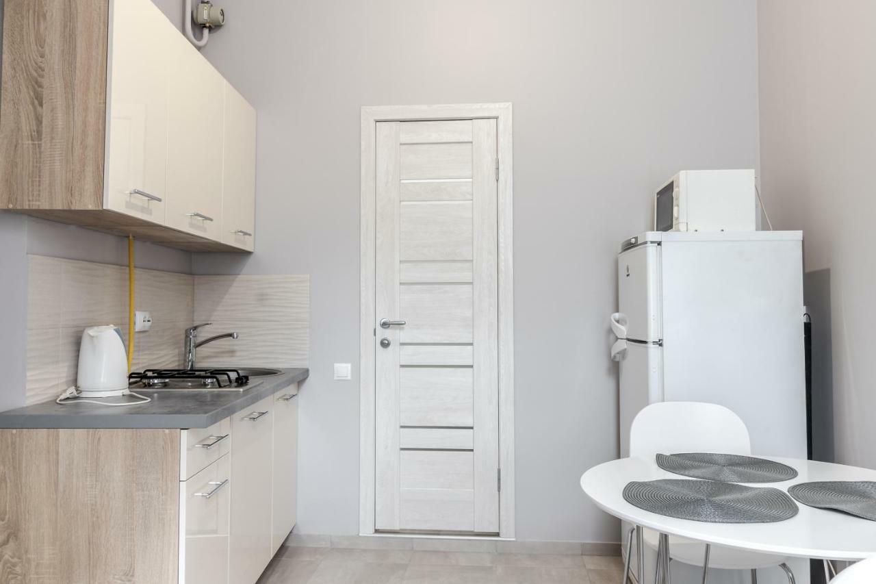 Midwheel Apartment 9 Lviv Bagian luar foto
